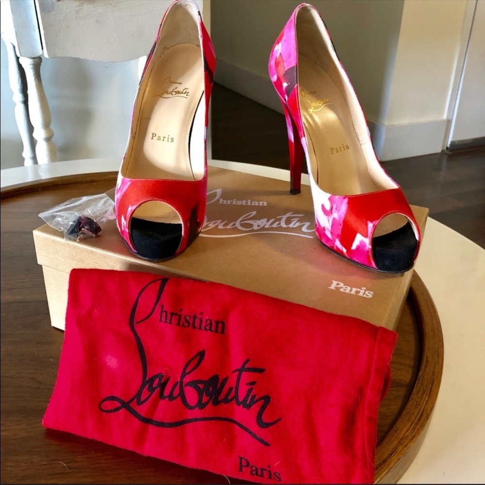 Christian Louboutin Very Prive Heels